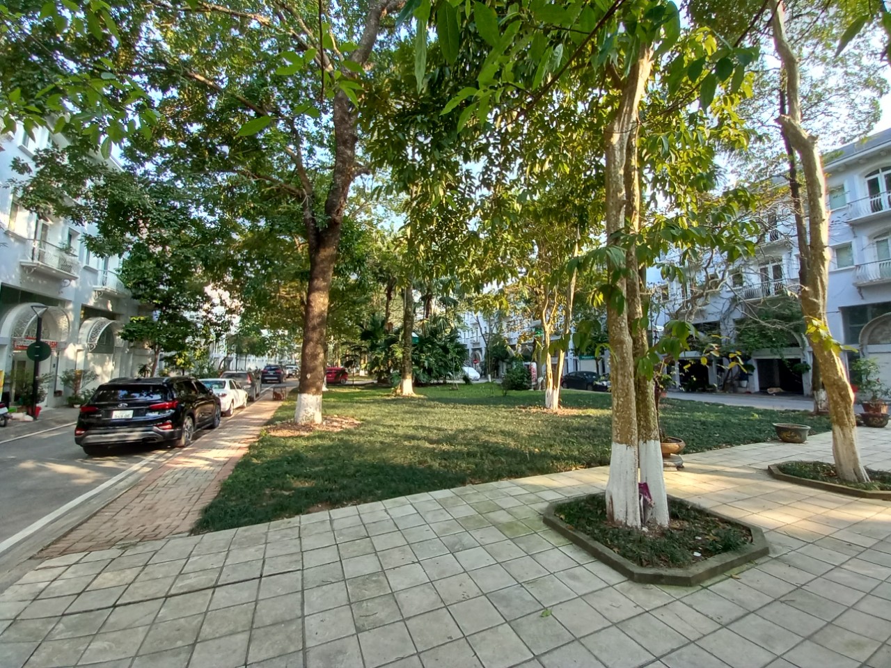 CHO THUÊ CĂN NHÀ PHỐ TRÚC 110M2 BÊN ECOPARK, HƯNG YÊN