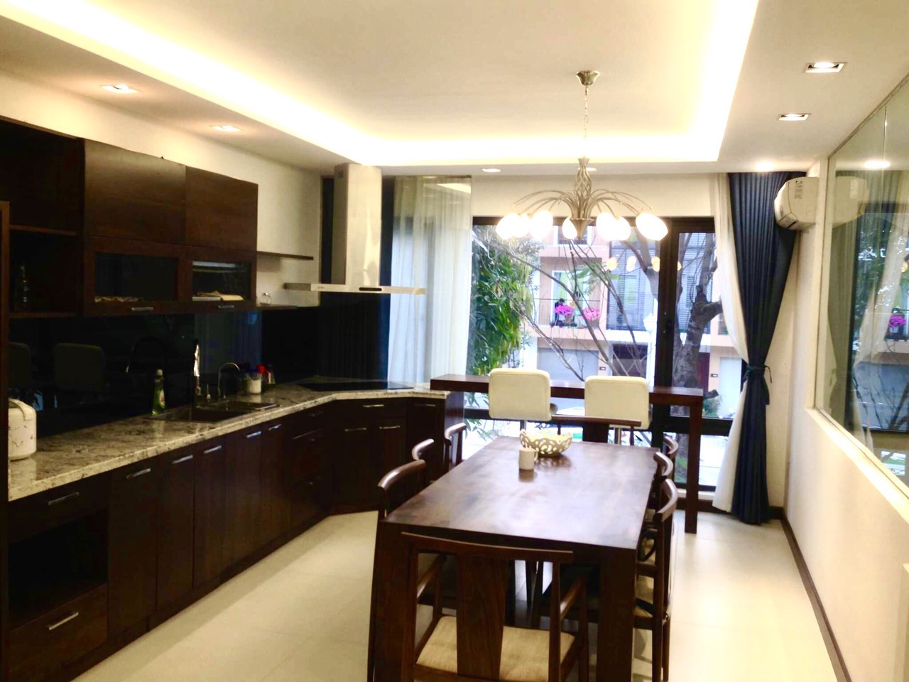 CHO THUÊ NHÀ PHỐ TẦNG (2,3,4) BÊN PARKRIVER KĐT ECOPARK, HƯNG YÊN