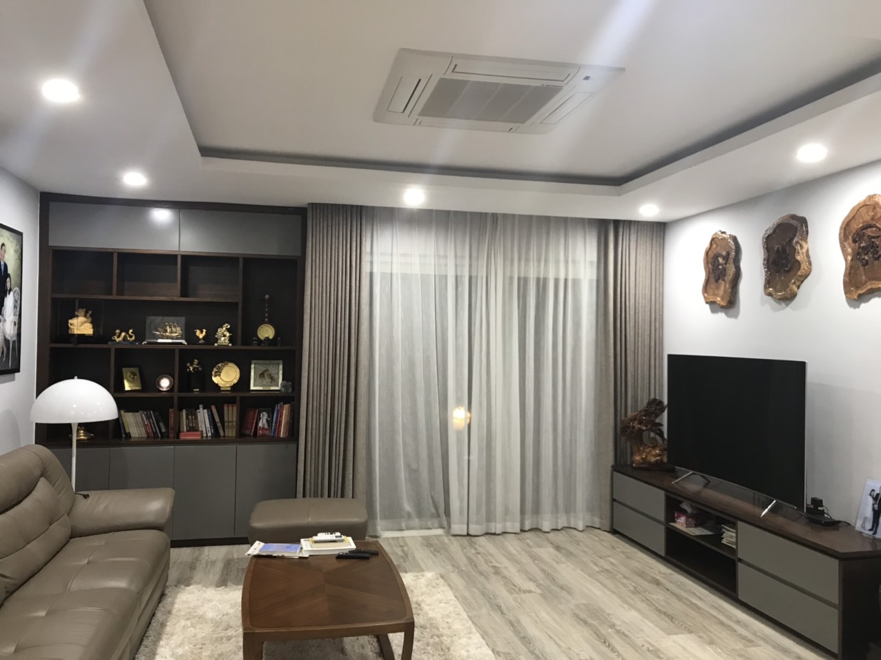 Biệt thự Đơn lập 324m2,full đồ đẹp bên khu Vườn Mai Ecopark cần bán