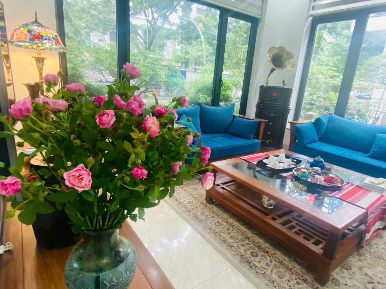 Biệt thự song lập 4 phòng ngủ, đủ đồ .Giá rẻ bên khu Marina Ecopark cho thuê