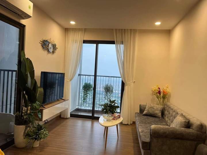 căn hộ mới tinh 68m2,2pn,đủ đồ bên sky oasis ecopark,hưng yên cho thuê