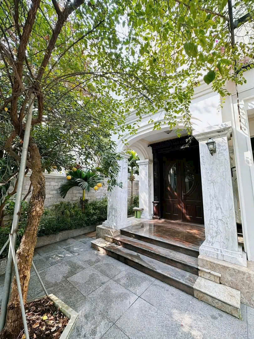 CHO THUÊ BIỆT THỰ SONG LẬP 5 PHÒNG NGỦ,FULL ĐỒ THE HARMONY – VINHOMES RIVERSIDE