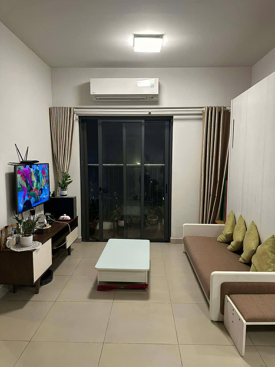 cho thuê căn hộ 2 phòng ngủ, đầy đủ đồ bên tòa Sky3 Aquabay Ecopark