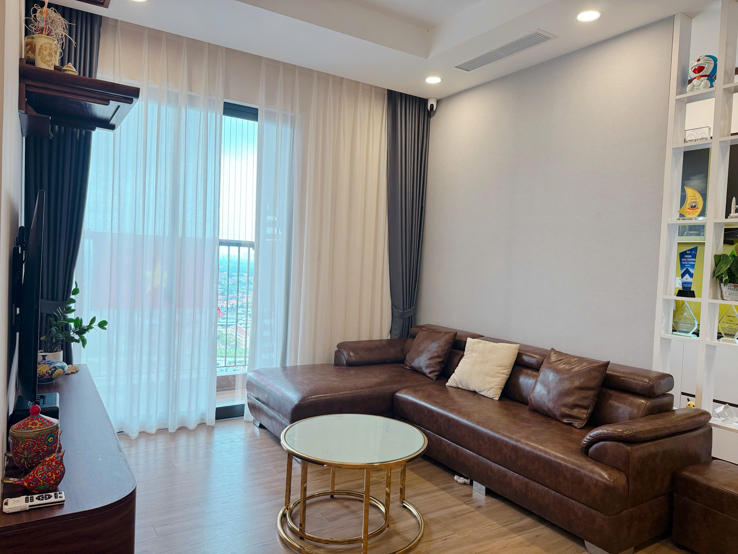 Cho Thuê Căn Hộ 3 Phòng Ngủ Đầy Đủ Nội Thất Tòa SP Sky Oasis Ecopark