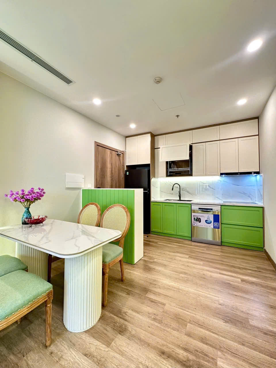 [CHO THUÊ] CĂN HỘ ONSEN 2PN – FULL NỘI THẤT CAO CẤP – VIEW HỒ THIÊN NGA CỰC ĐỈNH