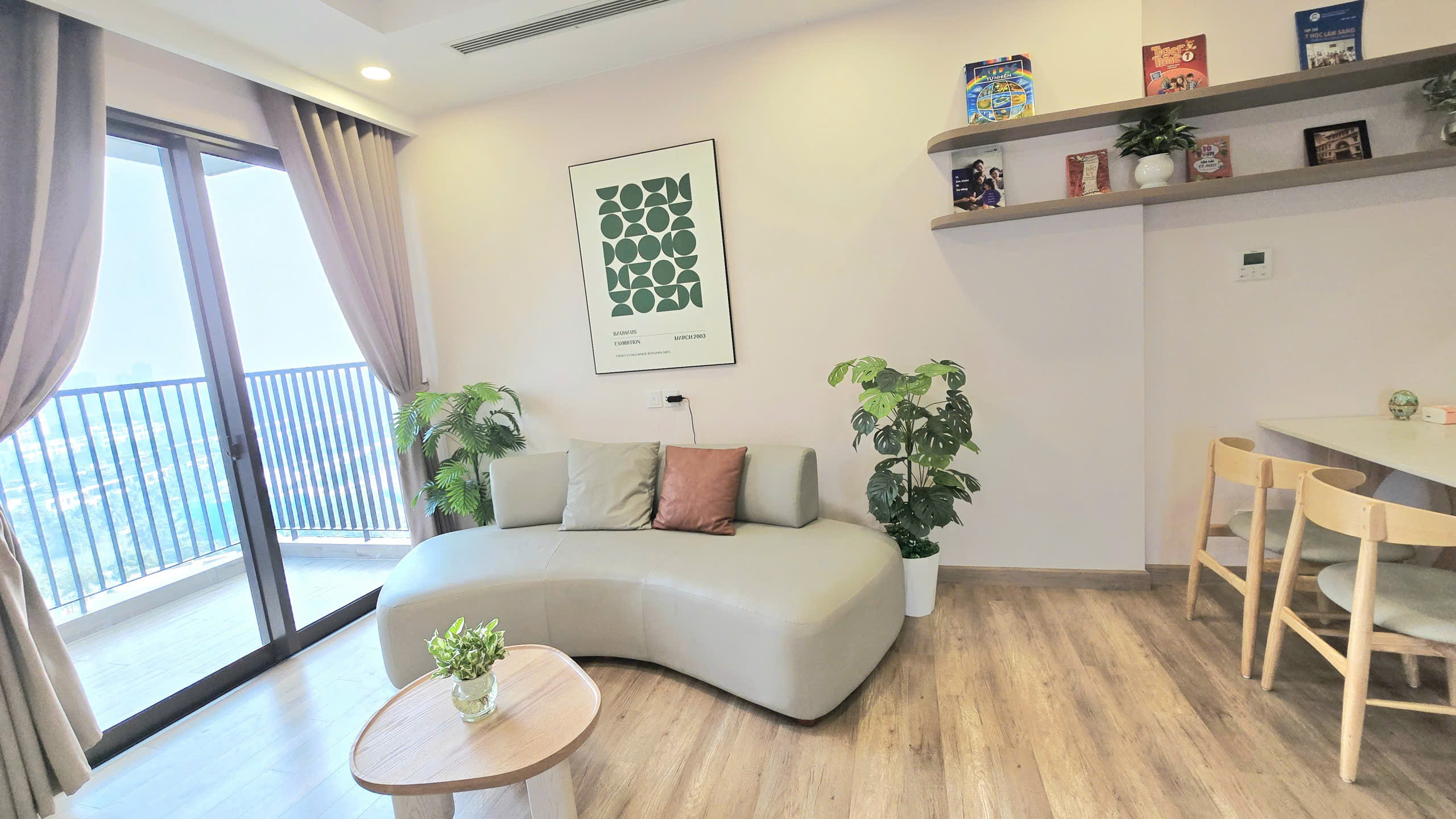 Cho Thuê Căn Hộ Tầng Cao 3 Phòng Ngủ Tòa H2 Haven Park Ecopark. Giá thuê tốt