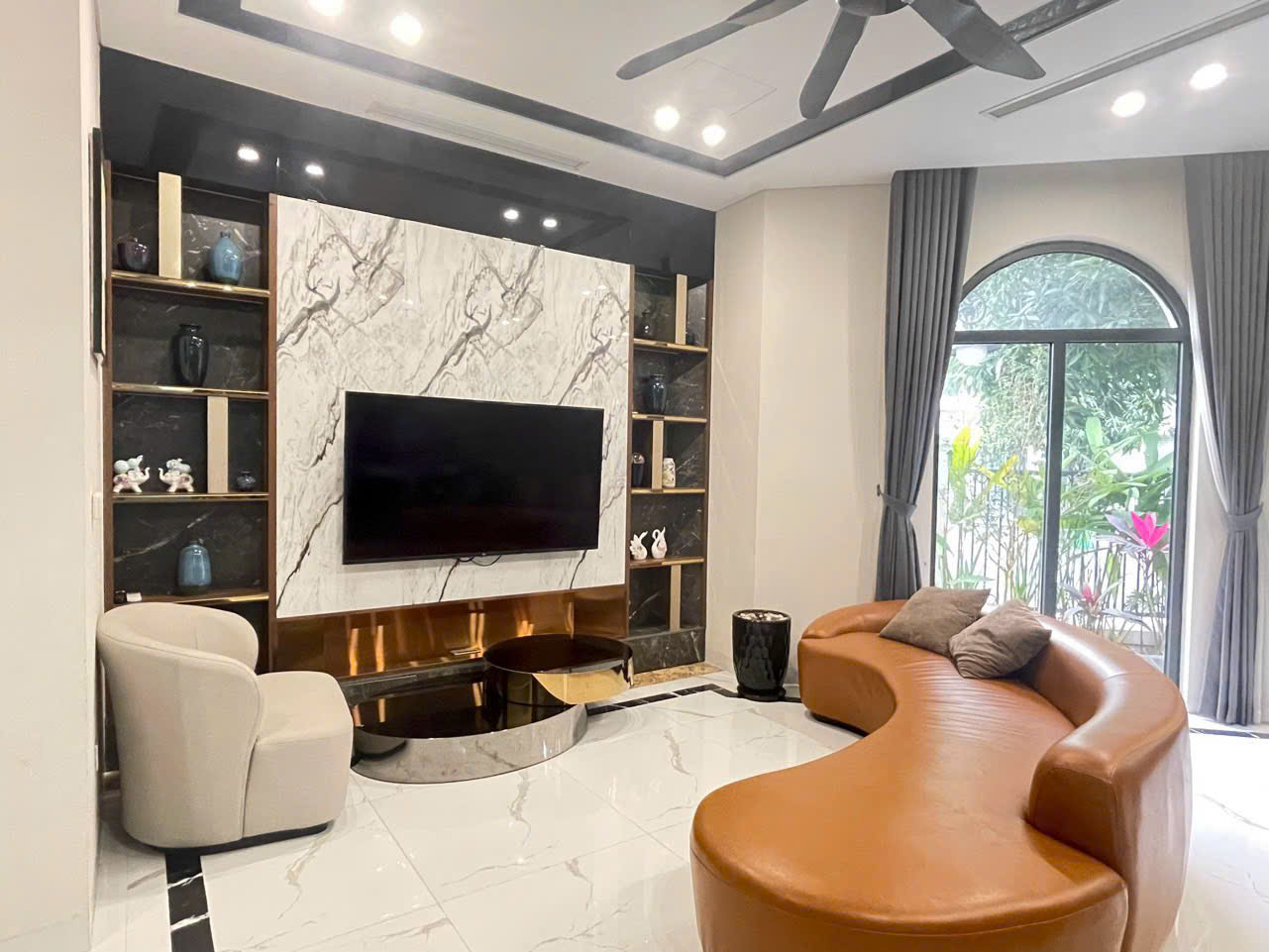 [CHO THUÊ GẤP] CĂN LIỀN KỀ GÓC KHU SAO BIỂN – VINHOMES OCEAN PARK 1 – VỊ TRÍ ĐẮC ĐỊA