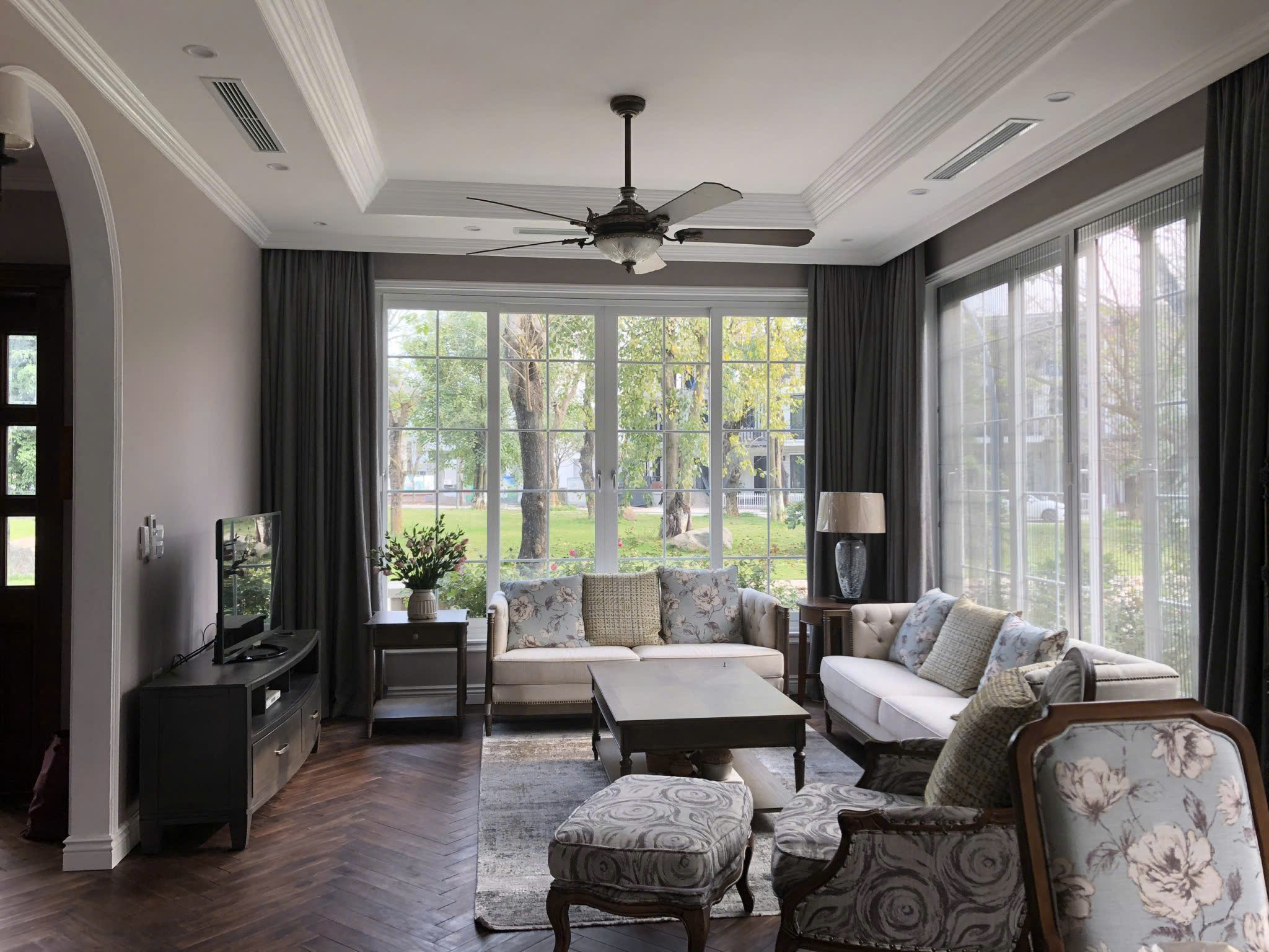 CHỦ NHÀ CẦN BÁN GẤP: BIỆT THỰ SONG LẬP MARINA ECOPARK – 216M², 4PN, FULL NỘI THẤT CAO CẤP